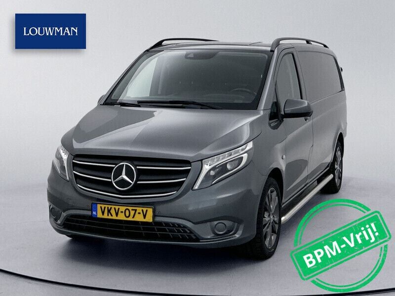 Grijs Gebruikt 2021 Mercedes Vito MPV | € 25.745 (Eerlijke prijs) - Afbeelding 1/4