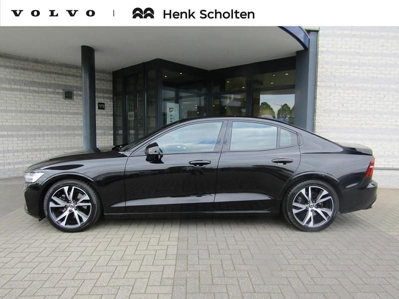 Zwart Gebruikt 2019 Volvo S60 R-Design Sedan | € 31.950 (Super prijs) - Afbeelding 1/4