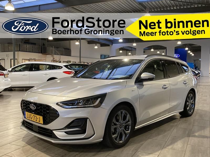 Grijs Occasion 2025 Ford Focus ST-Line Stationwagen | € 19.950 (Super prijs) - Afbeelding 1/4