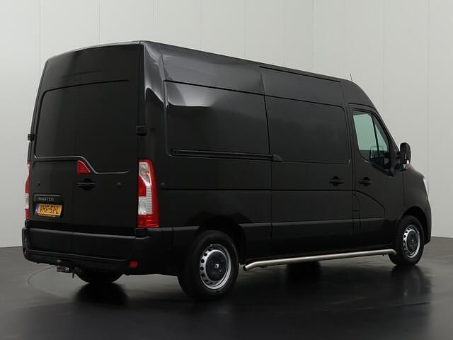 Occasion Renault Master LE 135 PK (99 kW) 2021 Zwart Van