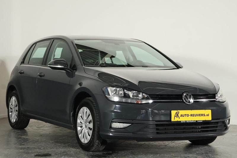 Occasion VW Golf VII Trendline 86 PK (63 kW) 2018 Grijs Hatchback