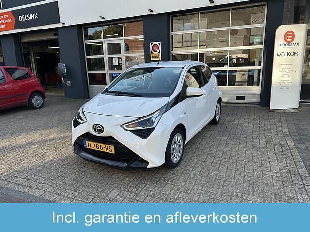 Occasion Toyota Aygo X-play 73 PK (53 kW) 2021 Wit Hatchback