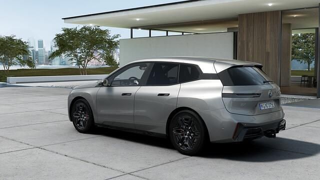 Nieuw BMW iX M Sport 300 kW (408 PK) 2025 Zilver SUV