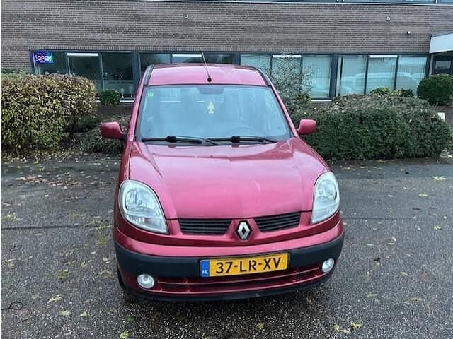 Rood Gebruikt 2003 Renault Kangoo MPV | € 1.495 (Eerlijke prijs) - Afbeelding 1/4