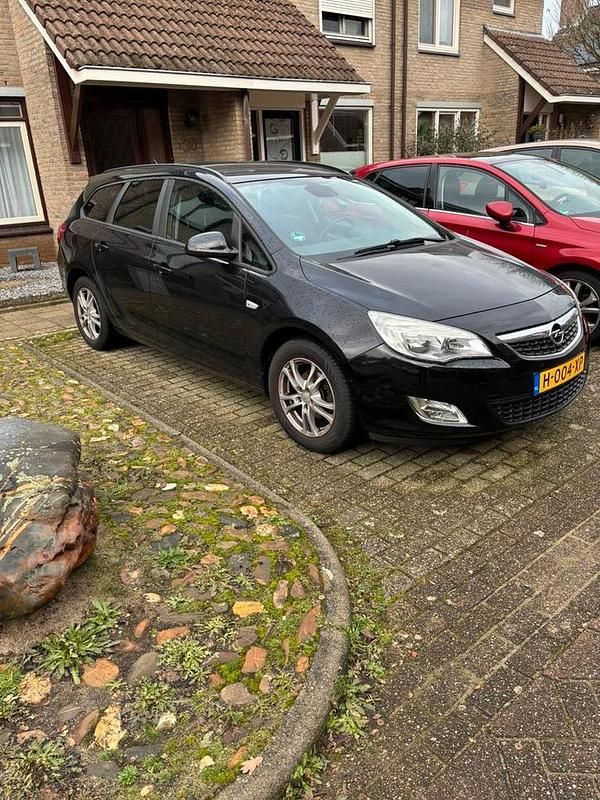 Occasion Opel Astra 119 PK (87 kW) 2011