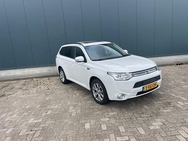 Wit Gebruikt 2013 Mitsubishi Outlander Instyle SUV | € 9.950 (Goede deal) - Afbeelding 1/4