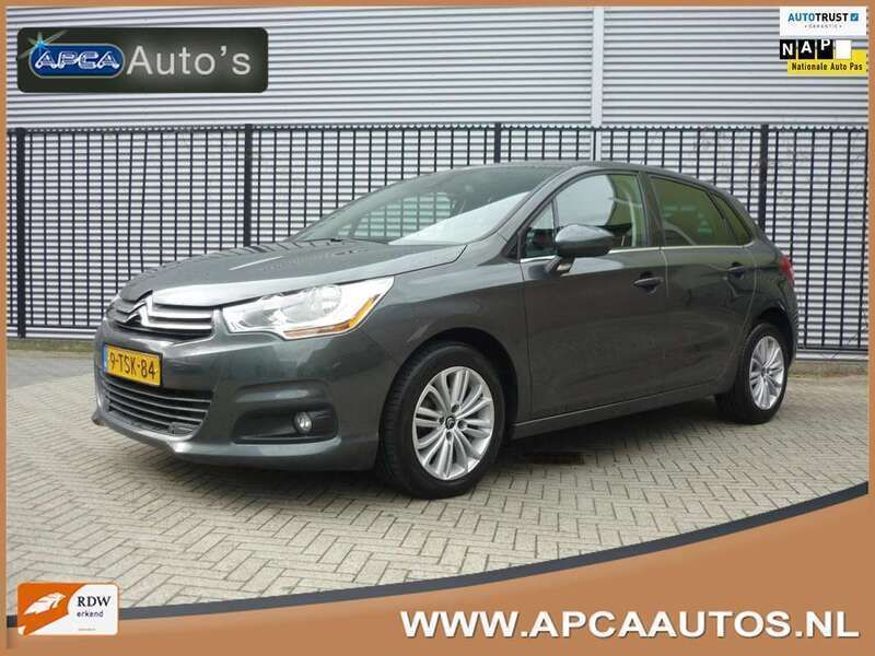 Grijs Gebruikt 2014 Citroën C4 Exclusive Hatchback | € 5.945 (Eerlijke prijs) - Afbeelding 1/4