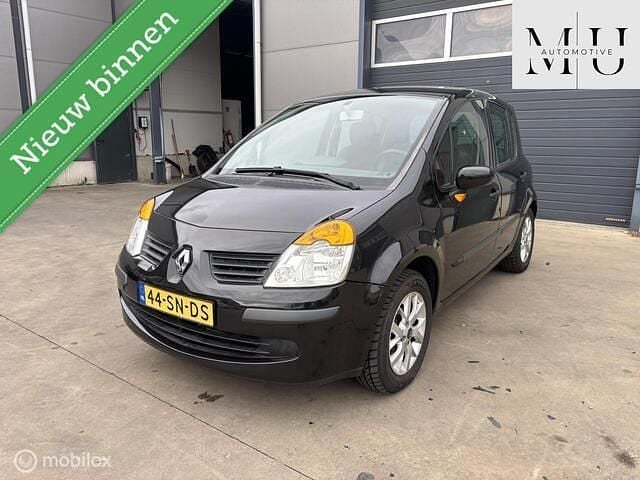Zwart Gebruikt 2006 Renault Modus MPV | € 1.950 (Eerlijke prijs) - Afbeelding 1/4