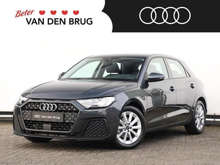 Grijs Occasion 2025 Audi A1 Sportback Advanced Hatchback | € 28.400 (Eerlijke prijs) - Afbeelding 1/4