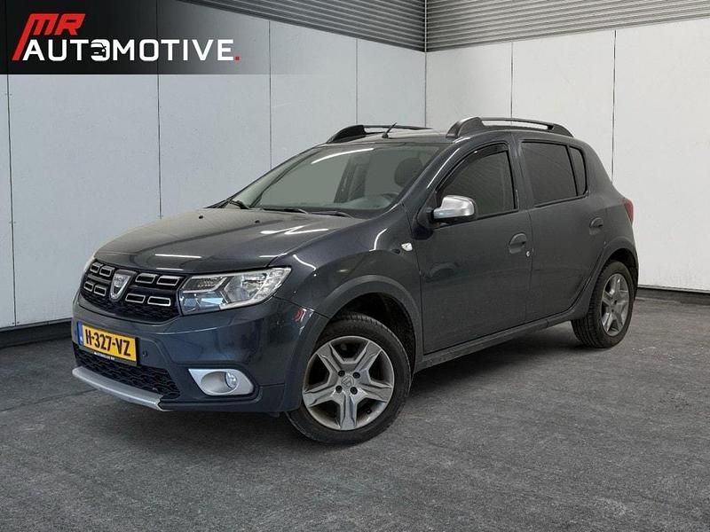Occasion Dacia Sandero Stepway 251 PK (184 kW) 2018 Grijs Hatchback