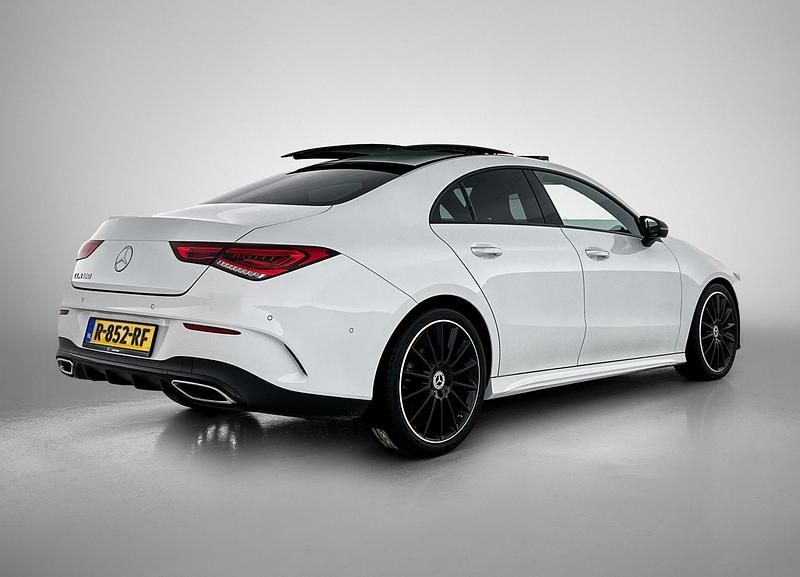 Occasion Mercedes CLA180 AMG line 136 PK (100 kW) 2022 Wit (metallic) Sedan