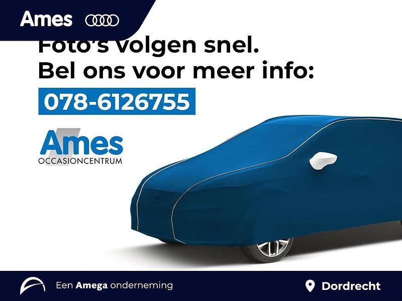 Grijs Gebruikt 2025 Audi A3 Sportback S-Line Hatchback | € 39.995 - Afbeelding 1/2