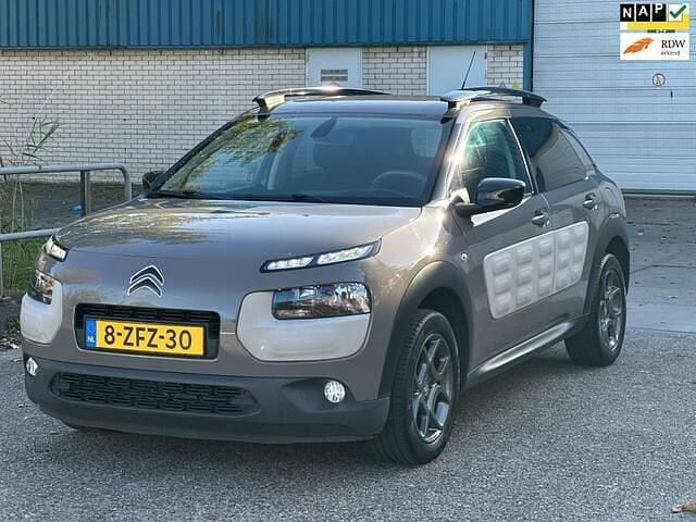 Bruin Gebruikt 2015 Citroën C4 Cactus Shine Hatchback | € 4.950 (Goede deal) - Afbeelding 1/4