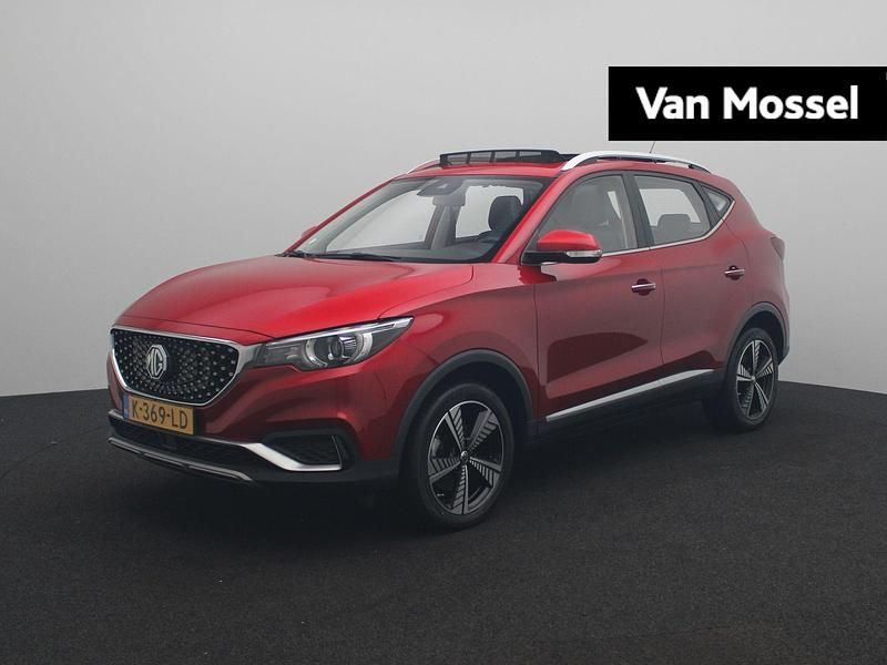 Rood Gebruikt 2020 MG ZS Luxury Sedan | € 14.995 (Eerlijke prijs) - Afbeelding 1/4