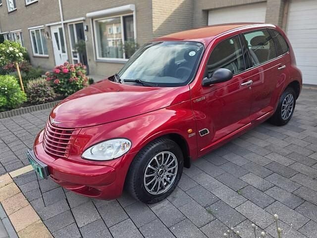 Occasion Chrysler PT Cruiser 141 PK (103 kW) 2002 Rood Hatchback