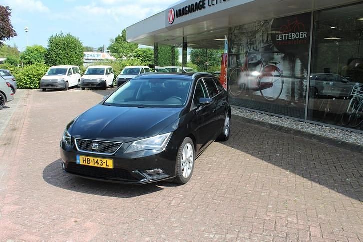 Occasion Seat Leon CONNECT 150 PK (110 kW) 2015 Zwart Stationwagen