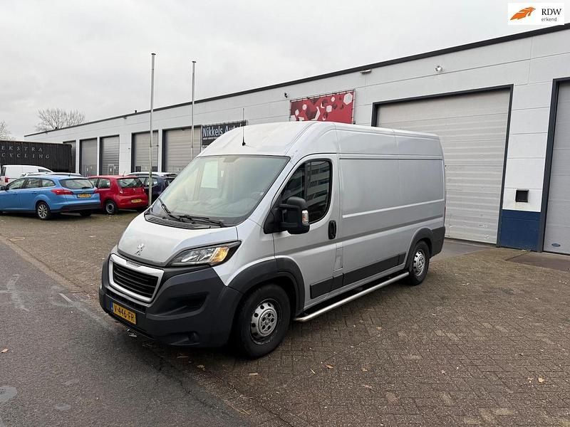 Zilver (metallic) Gebruikt 2017 Peugeot Boxer Van | € 7.950 (Eerlijke prijs) - Afbeelding 1/4