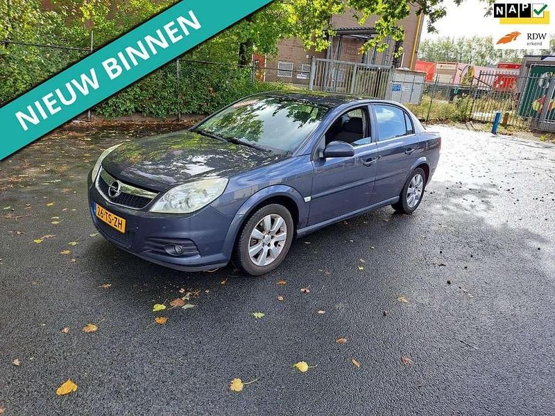 Grijs Gebruikt 2007 Opel Vectra Cosmo Sedan | € 899 (Super prijs) - Afbeelding 1/4