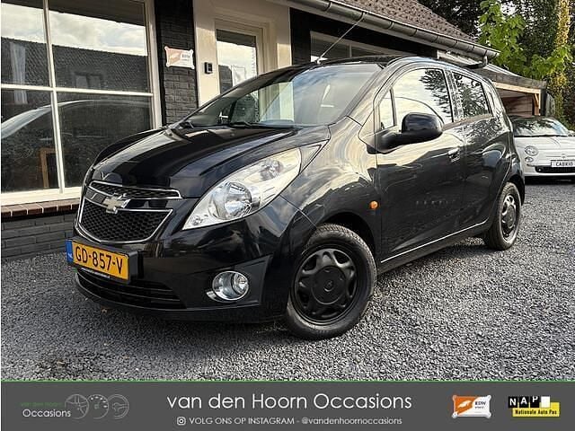 Zwart Gebruikt 2011 Chevrolet Spark Hatchback | € 1.650 (Goede deal) - Afbeelding 1/4