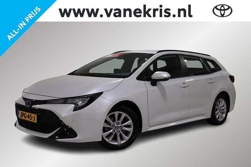 Occasion Toyota Corolla Hybrid 140 PK (102 kW) 2024 Wit Stationwagen