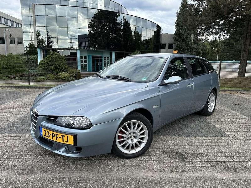 Blauw Gebruikt 2004 Alfa Romeo 156 Progression Stationwagen | € 2.450 - Afbeelding 1/4