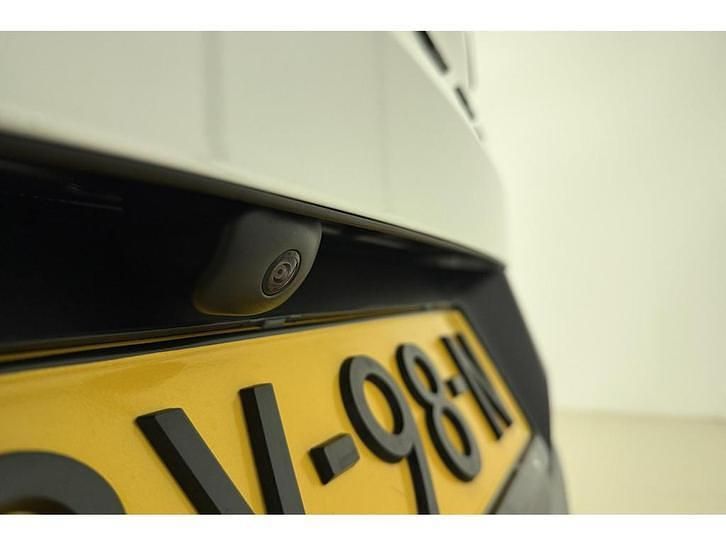 Occasion Opel Frontera 145 PK (106 kW) 2025 Wit SUV