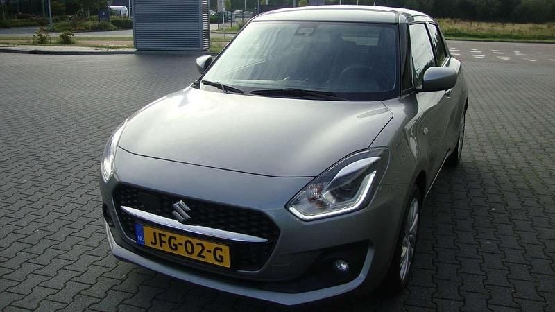 Occasion Suzuki Swift Style 83 PK (61 kW) 2022 Grijs Hatchback