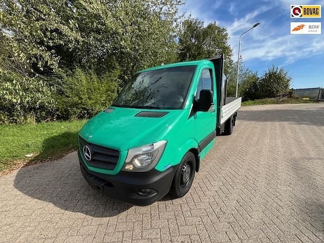 Groen Gebruikt 2015 Mercedes 316 Van | € 13.750 - Afbeelding 1/4