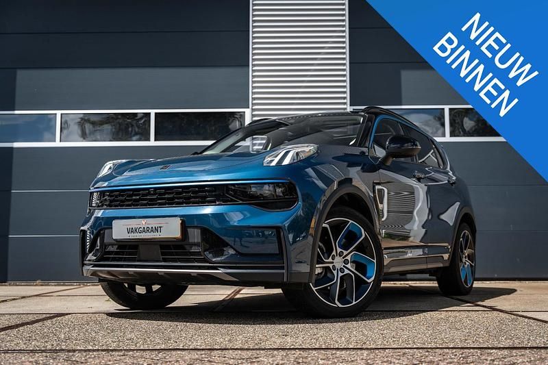 , metallic lak Gebruikt 2022 Lynk & Co 01 SUV | € 26.999 (Eerlijke prijs) - Afbeelding 1/4