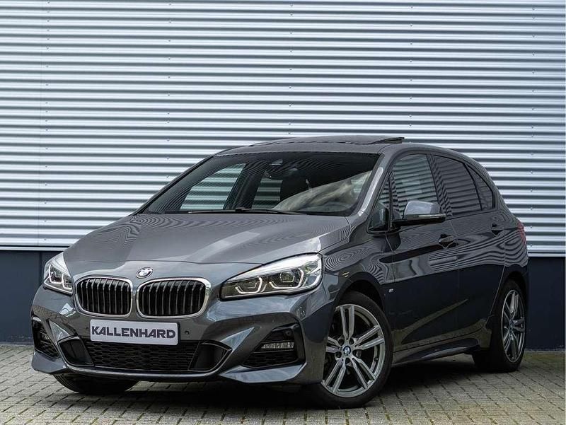 Grijs Gebruikt 2020 BMW 218 Active Tourer M Sport MPV | € 24.875 (Eerlijke prijs) - Afbeelding 1/4