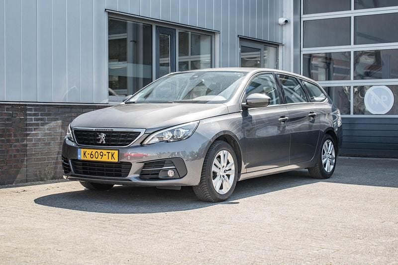 Occasion Peugeot 308 SW Active 111 PK (81 kW) 2021 Grijs Stationwagen