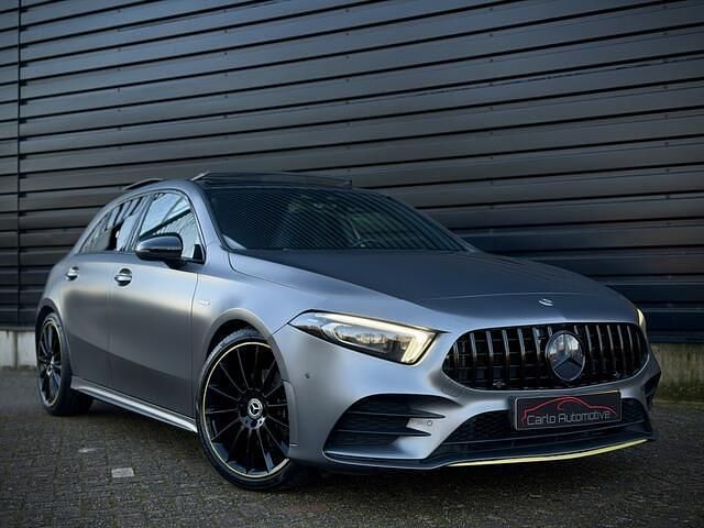 Occasion Mercedes A200 AMG 163 PK (119 kW) 2018 Grijs Hatchback