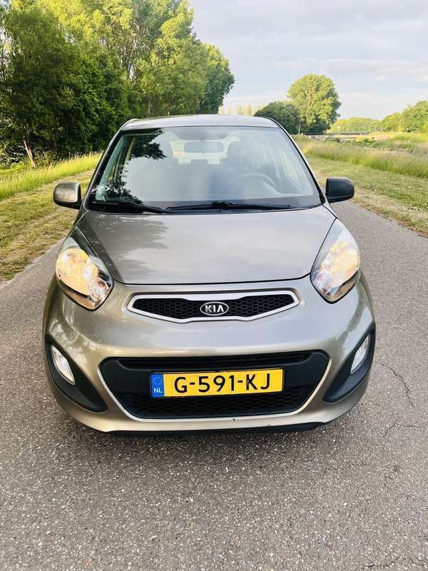 Gebruikt 2011 Kia Picanto Attract Hatchback | € 1.700 (Super prijs) - Afbeelding 1/4