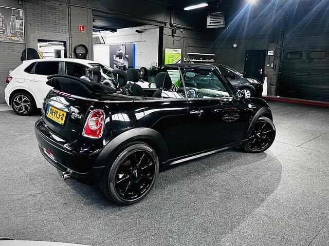 Occasion Mini Cooper Cabriolet Pepper 122 PK (89 kW) 2011 Zwart Cabriolet
