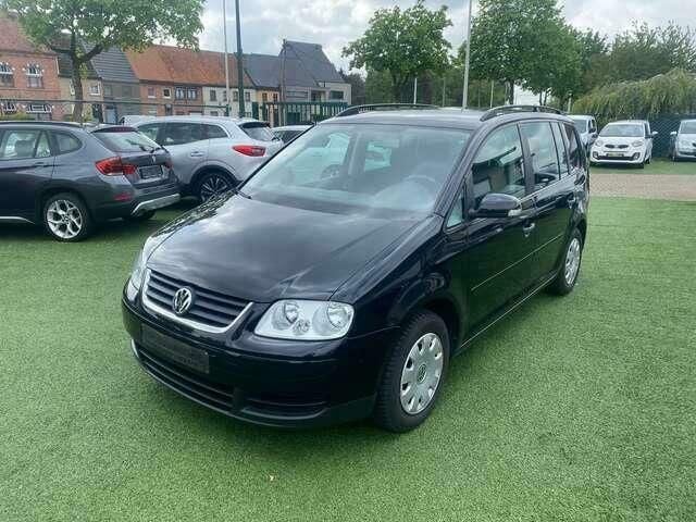 Zwart Gebruikt 2006 VW Touran MPV | € 2.450 (Eerlijke prijs) - Afbeelding 1/4