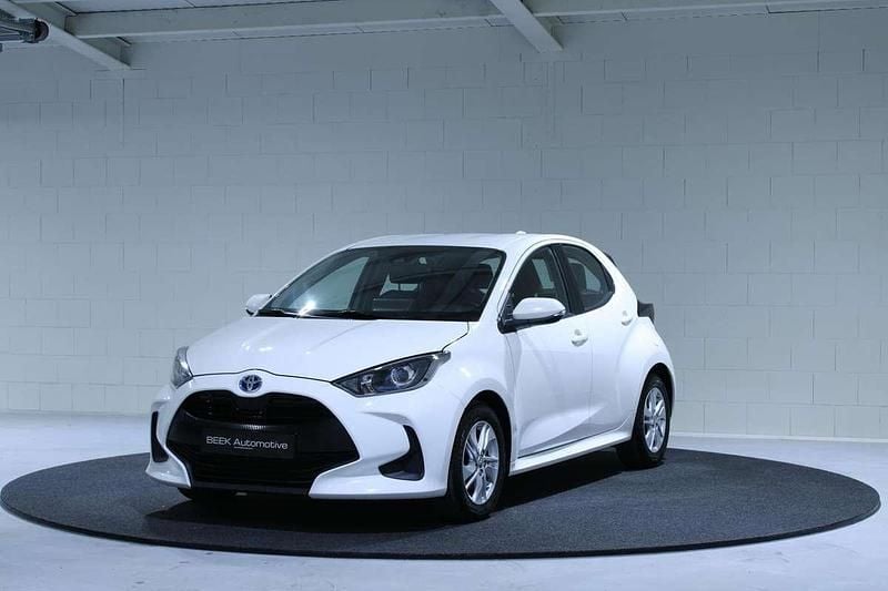 Occasion Toyota Yaris Hybrid 116 PK (85 kW) 2021 Wit Hatchback