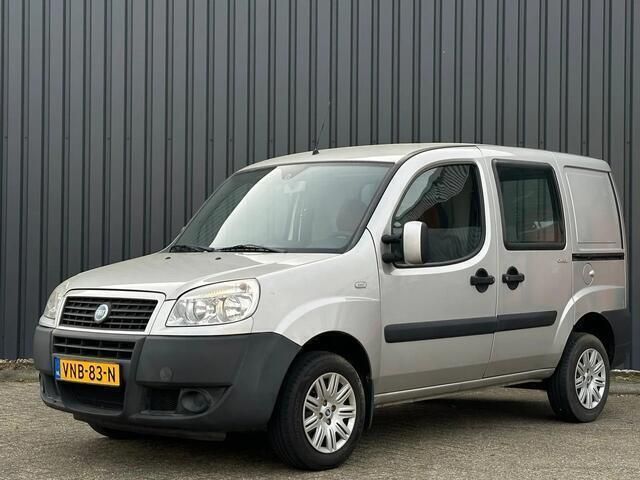 Grijs Gebruikt 2006 Fiat Doblò MPV | € 5.899 (Duur) - Afbeelding 1/4
