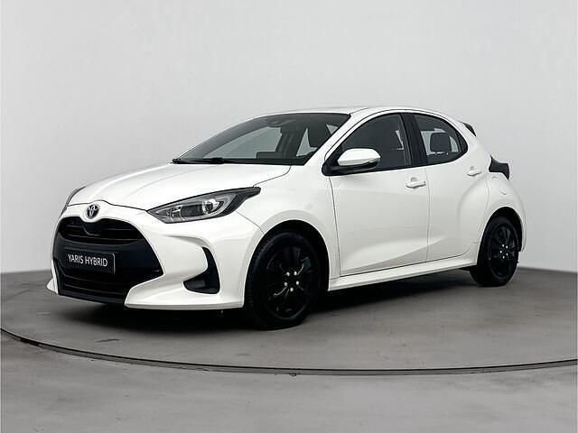 Wit Occasion 2022 Toyota Yaris Active Hatchback | € 18.795 (Eerlijke prijs) - Afbeelding 1/4