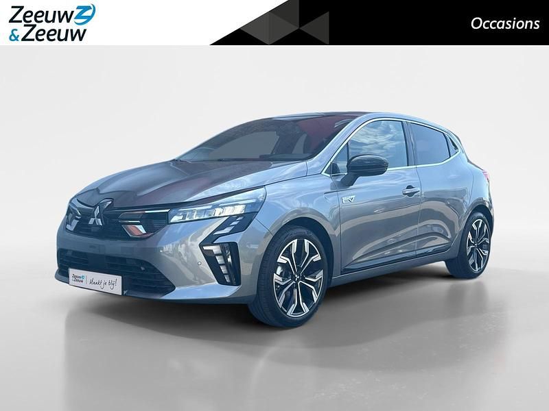 Grijs Gebruikt 2025 Mitsubishi Colt Intense+ Hatchback | € 27.445 (Eerlijke prijs) - Afbeelding 1/4