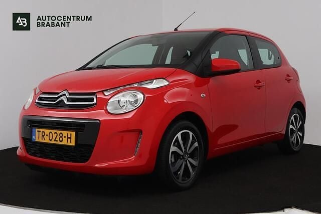 Rood Occasion 2018 Citroën C1 Shine Hatchback | € 11.445 (Eerlijke prijs) - Afbeelding 1/4