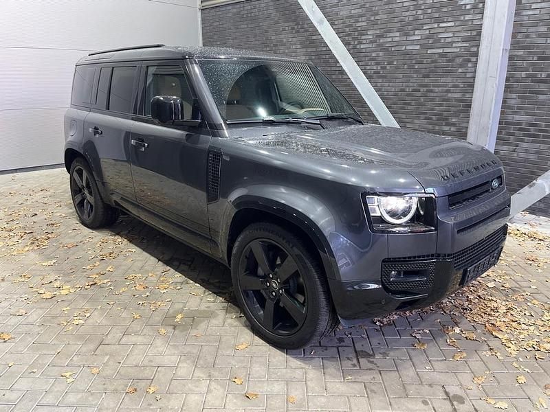 Grijs Gebruikt 2025 Land Rover Defender Black Edition | € 99.800 (Goede deal) - Afbeelding 1/1