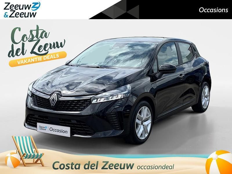 Noir etoile (donker zwart) Gebruikt 2024 Renault Clio V Evolution Hatchback | € 19.535 (Eerlijke prijs) - Afbeelding 1/4