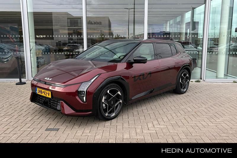 Rood Gebruikt 2025 Kia EV4 Hatchback | € 50.490 (Eerlijke prijs) - Afbeelding 1/4