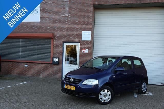 Blauw Gebruikt 2006 VW Fox Trendline Hatchback | € 1.299 (Eerlijke prijs) - Afbeelding 1/3