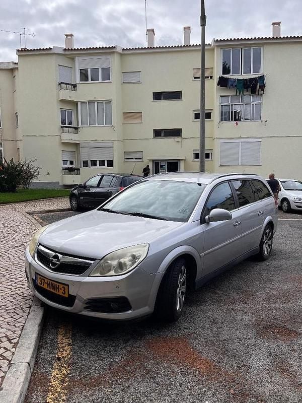 Gebruikt 2009 Opel Vectra Stationwagen | € 1.800 (Eerlijke prijs) - Afbeelding 1/4