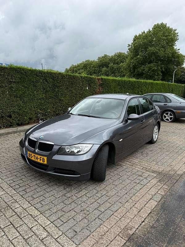 Gebruikt 2006 BMW 318 Sedan | € 1.700 - Afbeelding 1/4