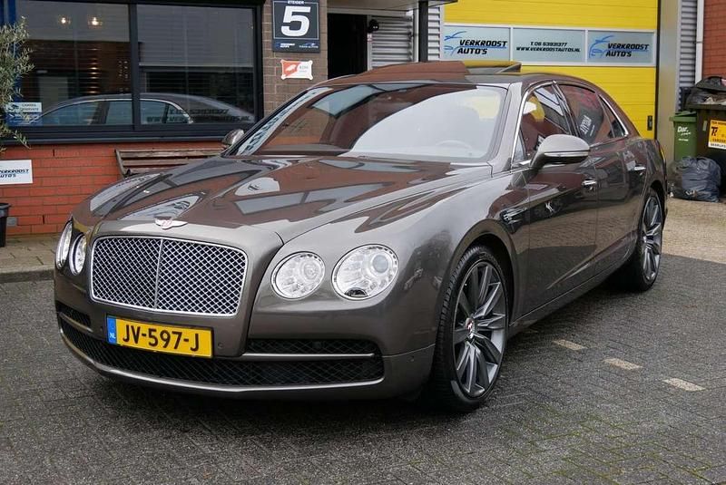 Occasion Bentley Flying Spur 508 PK (373 kW) 2014 Grijs Sedan