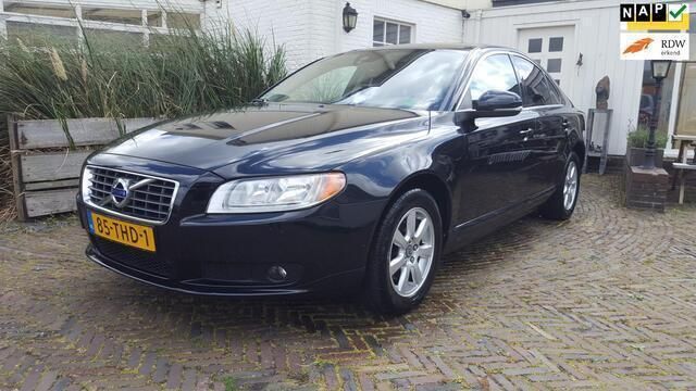Zwart Gebruikt 2012 Volvo S80 Kinetic Sedan | € 9.900 - Afbeelding 1/4