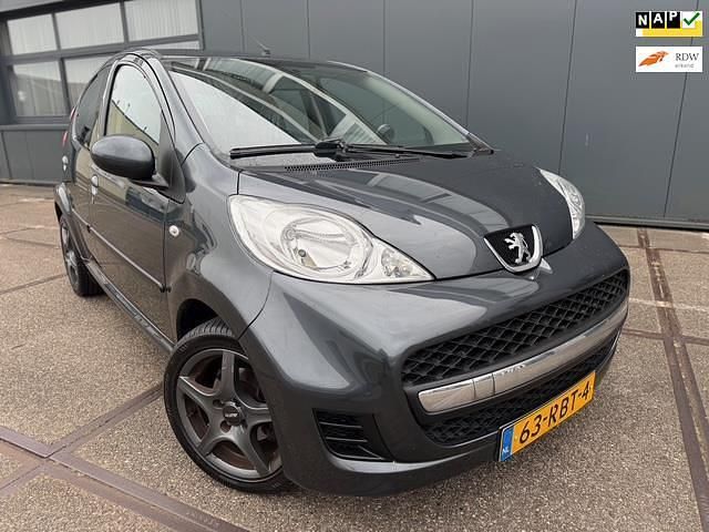 Grijs Gebruikt 2011 Peugeot 107 Hatchback | € 3.699 (Eerlijke prijs) - Afbeelding 1/4