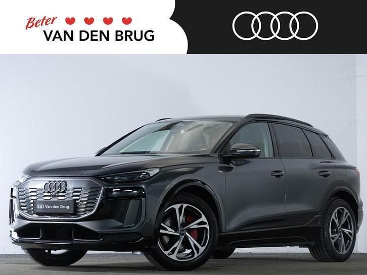 Grijs Occasion 2025 Audi Q6 e-tron S-Line SUV | € 64.900 - Afbeelding 1/4